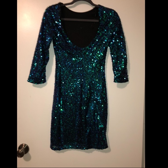 Greenish blue mermaid sequin dress - Picture 3 of 4
